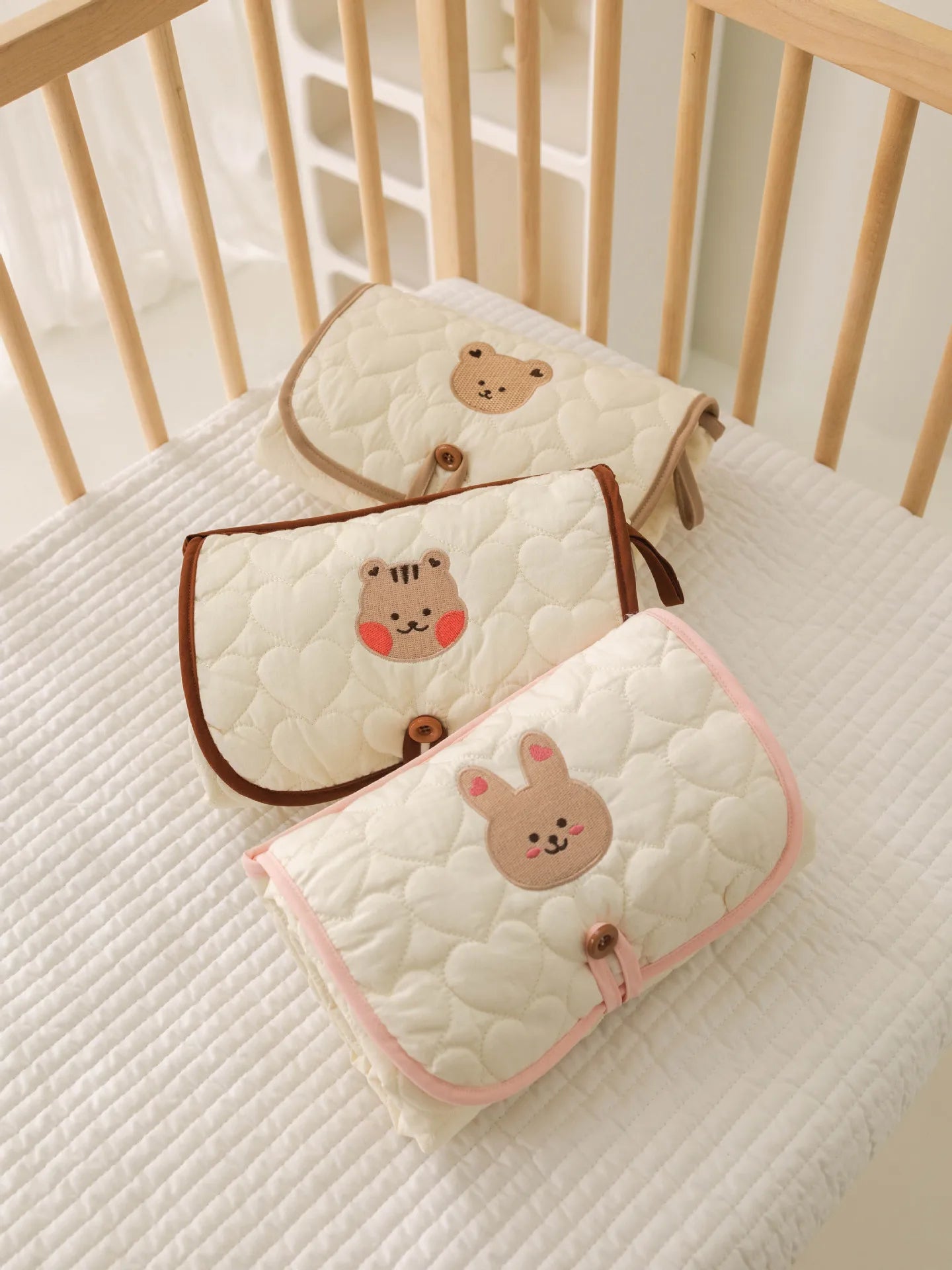 Matelas à langer portable Lullaby – Imperméable et doux (unisexe)
